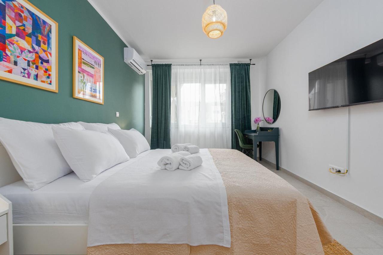 Urban Vibe Apartment *
